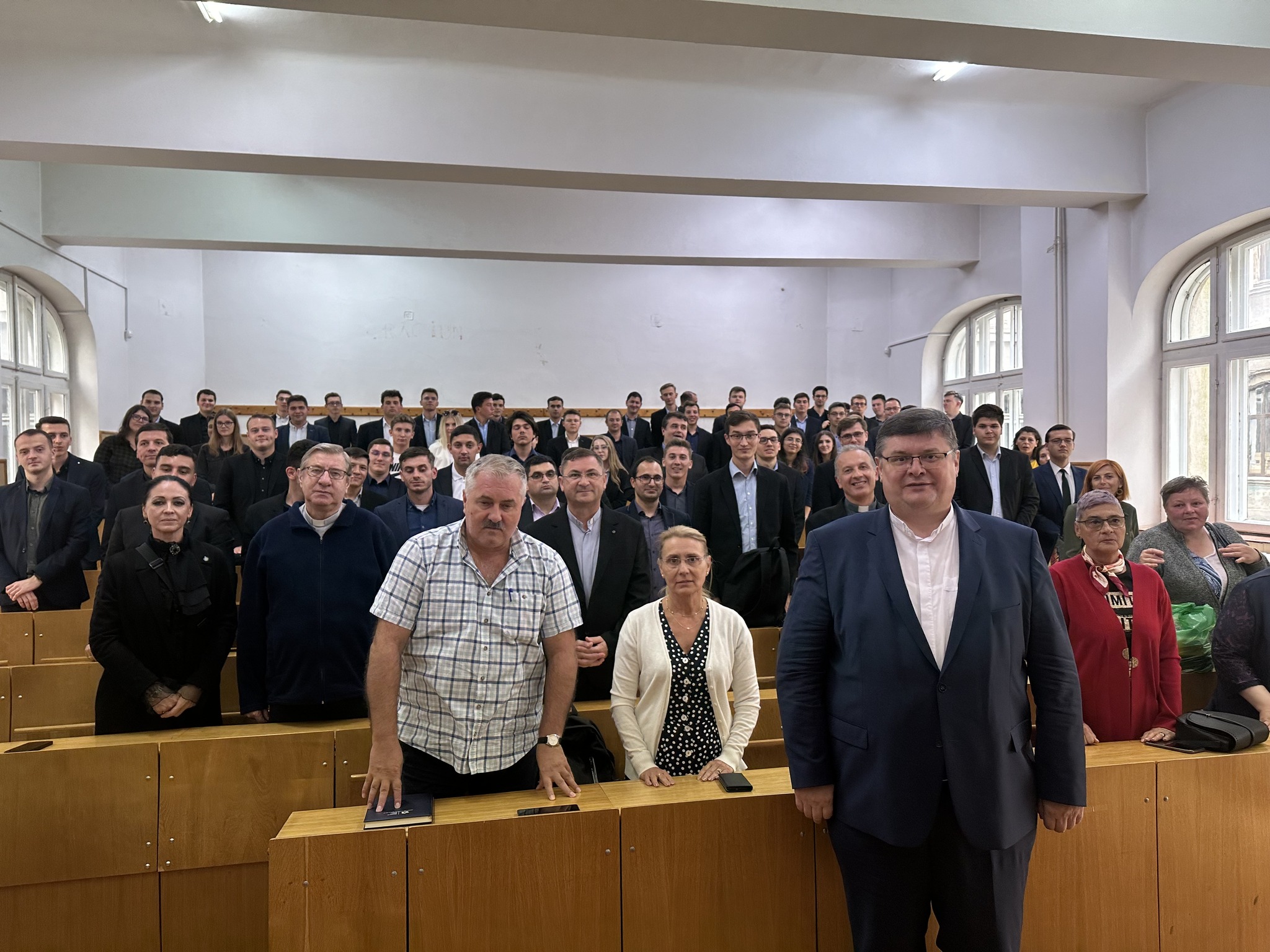 Bun Venit La UAIC Bun Venit La FTRC Facultatea De Teologie Romano Bun Venit La UAIC Bun Venit La FTRC Facultatea De Teologie Romano